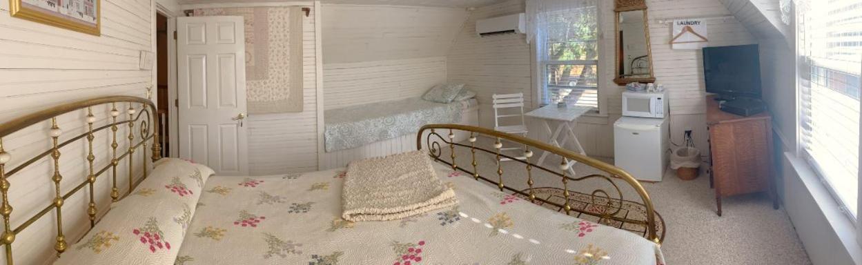 Mountain Harbour B&B Roan Mountain Exterior photo